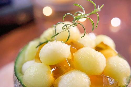 绿茶蜜瓜冻怎么吃,绿茶蜜瓜冻的多样食用指南