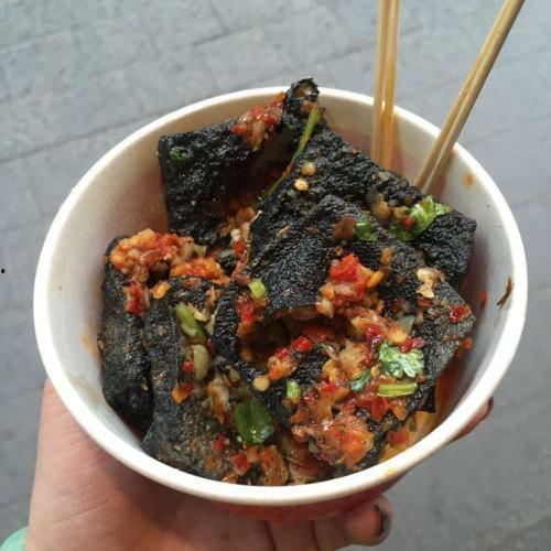 大瓜吃臭豆腐,一场味蕾的奇妙邂逅